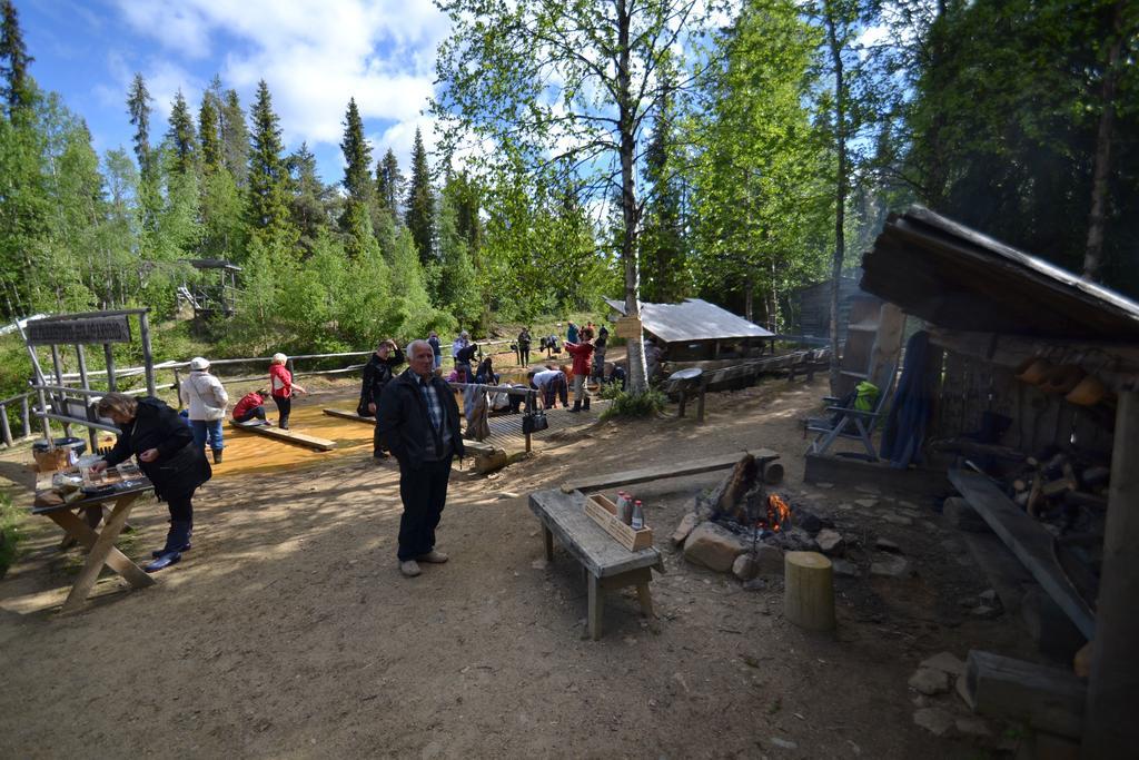 Tankavaara Gold Village Exteriör bild